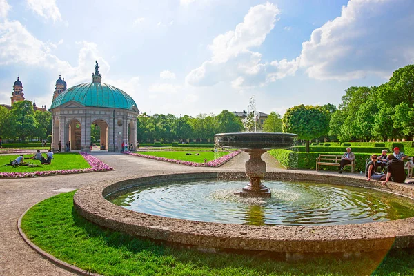 Świątynia Diany Parku Hofgarten Monachium Wiosną Niemcy — Zdjęcie stockowe
