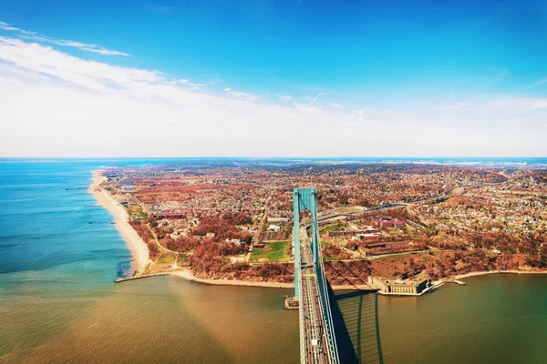 Vista Aérea Del Puente Verrazano Narrows Sobre Narrows Conecta Brooklyn —  Fotos de Stock