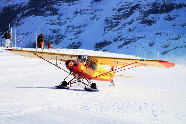 Maennlichen Schweiz 2013 Flugzeug Den Schweizer Alpen Maennlichen Winter Schweiz — Stockfoto