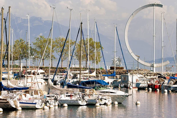 Lausanne Suíça Agosto 2018 Marina Iates Lago Genebra Lausanne Vila — Fotografia de Stock