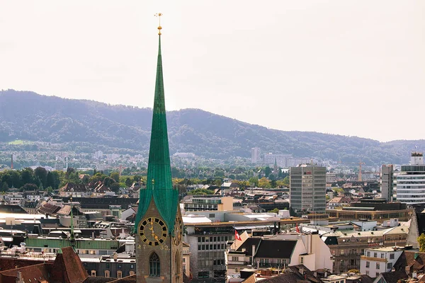 Zurich Suiza Septiembre 2016 Spire Grossmunster Church Rooftops City Center —  Fotos de Stock