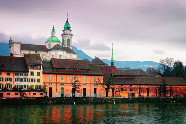 Solothurn Švýcarsko Ledna 2014 Waterfrontof Ursus Chrám Svaté Solothurn Solothurn — Stock fotografie