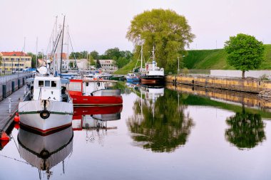 Litvanya Klaipeda Eski şehir Dane Nehri dolgu tekneler, Baltık denizinde Doğu Avrupa ülkesi
