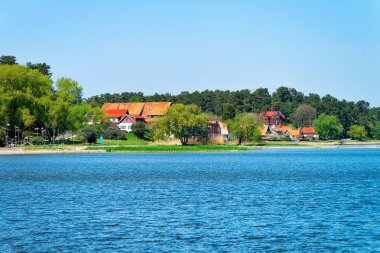 Litvanya'da Baltık Denizi'nde Curonian Spit Üzerinde Neringa Klaipeda yakınlarındaki Nida tatil kasabası.