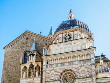 Citta Alta Bergamo, Lombardiya İtalya'da Santa Maria Maggiore Bazilikası. Bu eski şehrin adı Yukarı Şehir..