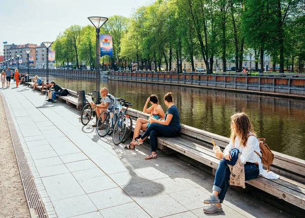 Klaipeda Lithuania May 2016 People Embankment Klaipeda Lithuania Eastern European — Stock Photo, Image