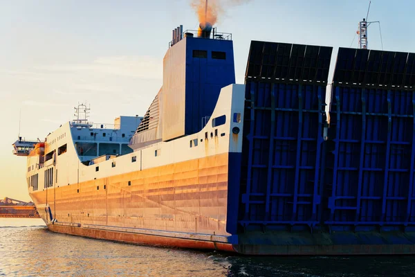 Grote Passagiersveerboot Schip Haven Klaipeda Litouwen Oost Europees Land Aan — Stockfoto