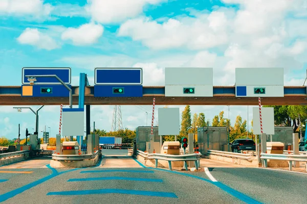 Toll Booth Med Blank Trafik Logga Vägen Italien — Stockfoto