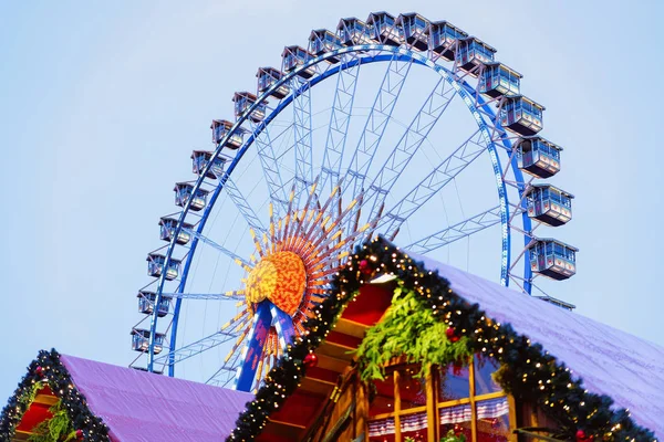 Ferris Wheel Night Christmas Market Câmara Municipal Berlim Alemanha — Fotografia de Stock