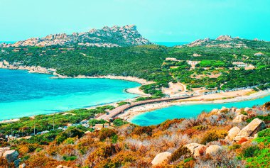 Capo Testa Beach, Santa Teresa Gallura De Yaz İtalya Sardunya Adası'nda Akdeniz'de.