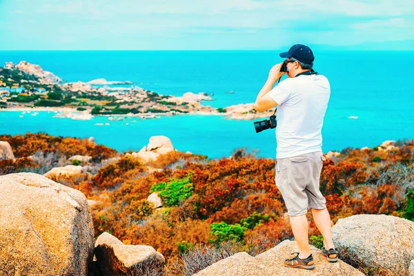 Man Capo Testa Santa Teresa Gallura Vid Medelhavet Sardinien Island — Stockfoto