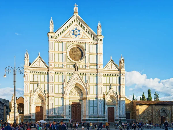 Florence Italië Oktober 2016 Mensen Basiliek Van Santa Croce Het — Stockfoto