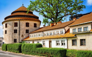 Maribor Yargı Kulesi, Aşağı Steieral, Slovenya