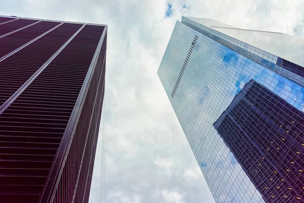 New York Usa May 2015 Bottom View Skyscraper Lower Manhattan — Stock Photo, Image