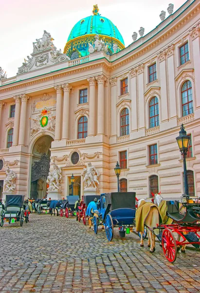 Wien Österreich Januar 2014 Touristen Saint Michael Flügel Des Hofburg — Stockfoto