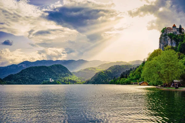 Vacker Natur Med Slott Och Kyrka Mitt Bled Sjön Slovenien — Stockfoto