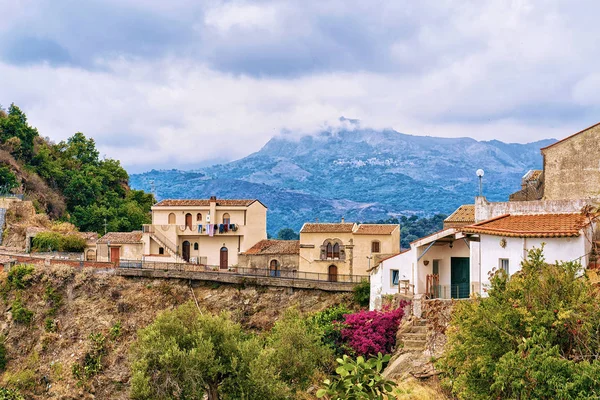 Hermoso Paisaje Con Savoca Pueblo Las Montañas Sicilia Isla Italia — Foto de Stock