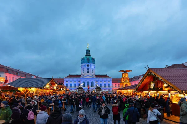 Berlin Deutschland Dezember 2017 Nächtlicher Weihnachtsmarkt Der Nähe Von Schloss — Stockfoto
