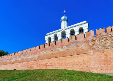 Rusya'nın Veliky Novgorod Kremlin duvarları ile Tahkimat kulesi