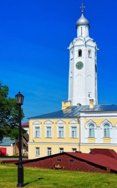 Rusya'da Veliky Novgorod Kremlin'de Saat Kulesi