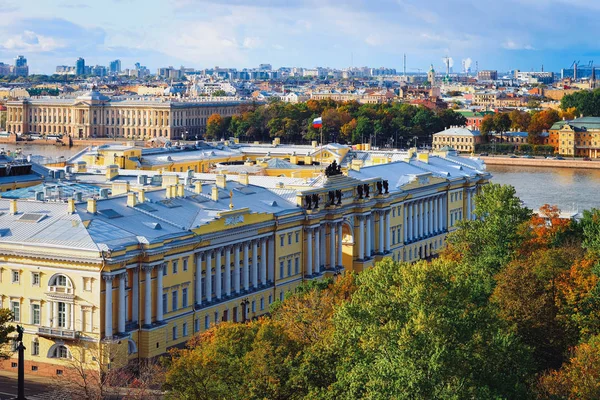 Paisaje Urbano Del Senado Sínodo Con Bandera San Petersburgo Rusia —  Fotos de Stock