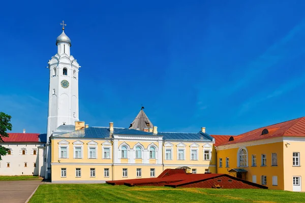 Torre Del Reloj Kremlin Veliky Novgorod Rusia —  Fotos de Stock