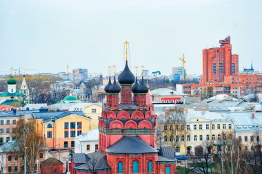 Rusya'nın Yaroslavl kırmızı Epiphany Kilisesi.