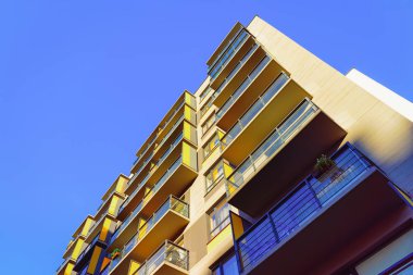 Blok modern konut ev daire ev bina cephe. Kopya alanı için yer de dahil olmak üzere