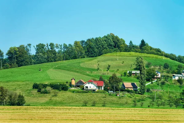 Landskap Med Hus Julian Alpine Bergen Slovenien — Stockfoto