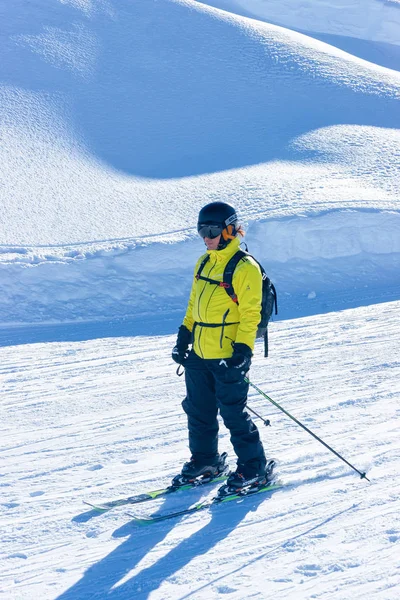 Man Skier Hintertux Glaciar resort Zillertal Áustria — Fotografia de Stock