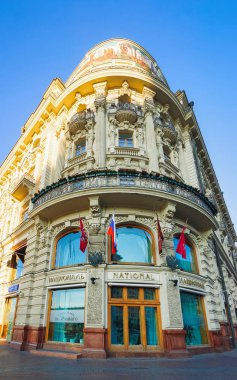 Moskova şehrinde bayraklı Hotel National