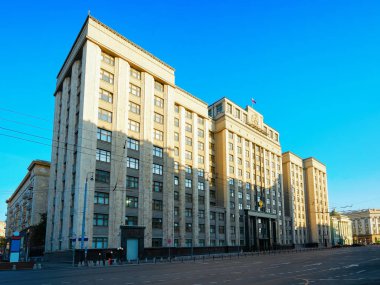 Moskova'da Okhotny Ryad Caddesi üzerinde Devlet Duma binası