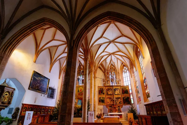 Interiér kostela v Hallstattu poblíž Salcburku — Stock fotografie