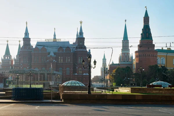 Museo Histórico Estatal y Torres del Kremlin Plaza Roja Moscú —  Fotos de Stock