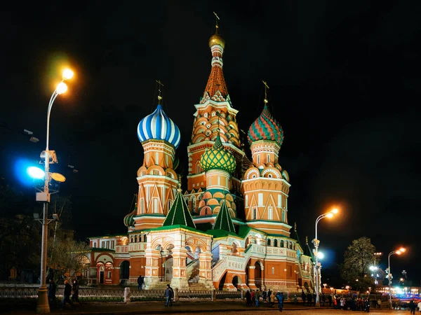 Cattedrale di San Basilio nella notte di Mosca — Foto Stock