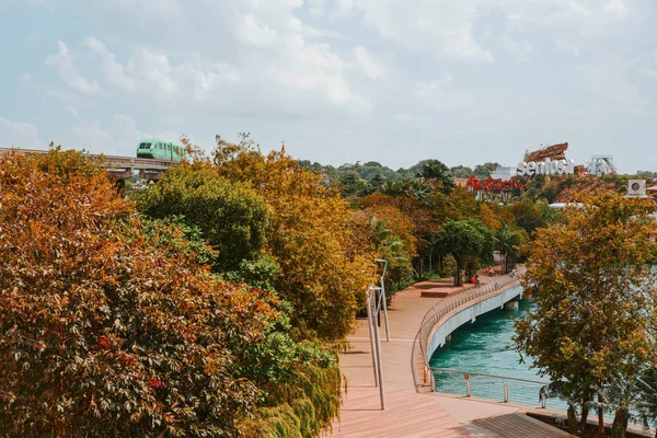 Sentosa Express Sentosa Boardwalk prowadzące do Sentosa Island — Zdjęcie stockowe