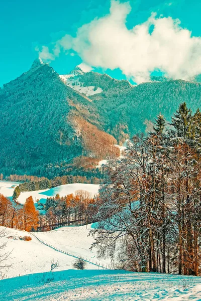 Zimowy śnieg górski krajobraz Gruyeres — Zdjęcie stockowe
