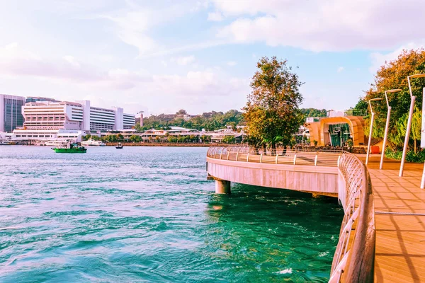 Singapore Cruise Center Sentosa Boardwalk leading to Sentosa Island — Stock Photo, Image