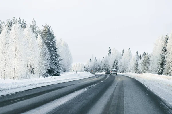 Landscape of car on road in snowy winter Lapland — Stock Photo, Image