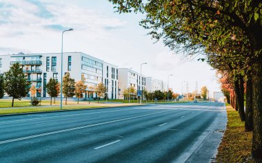 eu Modern apartman konut bina kompleksi ve sokak