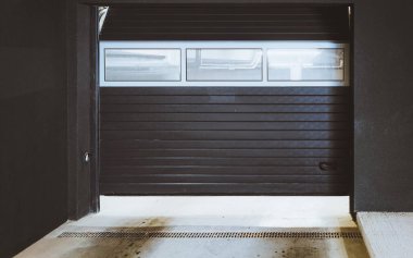 Binaların modern garajı Ab Mimarisi