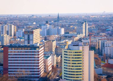 Potsdamer Platz Berlin'de modern mimariye havadan bakış
