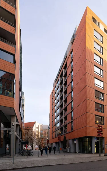 Sokak modern mimarisi Potsdamer Platz