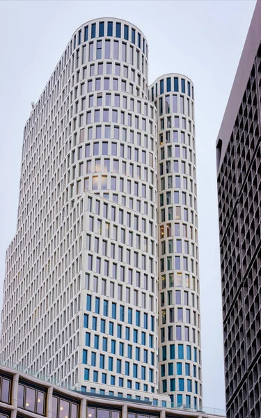 Modern glass skyscrapers as residential apartment or office arch — Stock Photo, Image