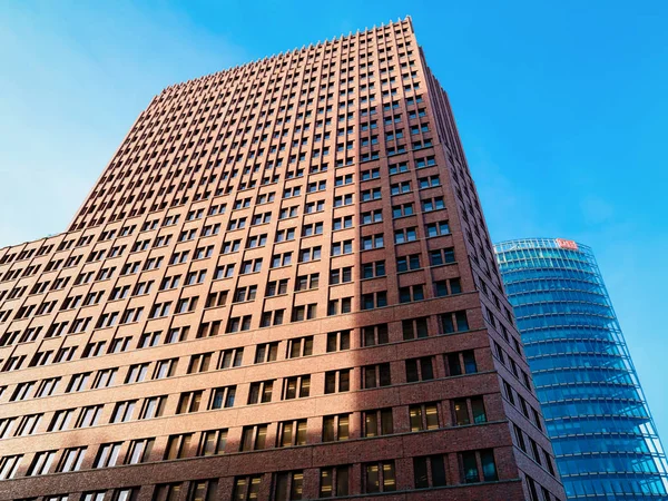 Modern Avrupa iş binası Db mimarlık Berlin