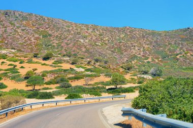 Cagliari ilinde manzara ve Yol ile Peyzaj