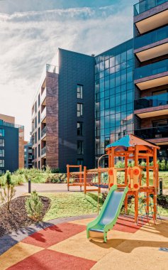 Modern Daire konut kompleksi, çocuk oyun alanı