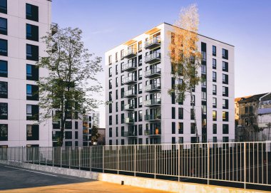 Apartman yeni konut bina kompleksi açık konsept