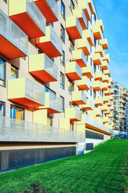 Otopark ile modern konut apartman ı