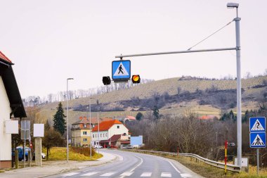 Slovenya Maribor yaya geçidi ile yol